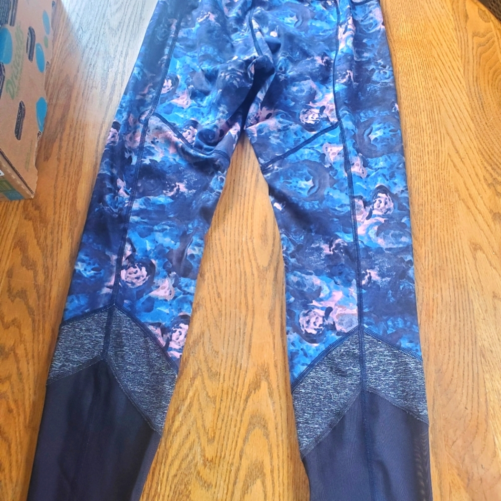 Lululemon tights